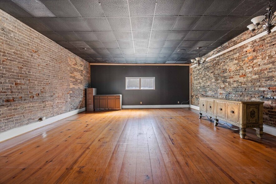 More Photos Of 219 E Screven St, Quitman Storefront Retail Office For Sale