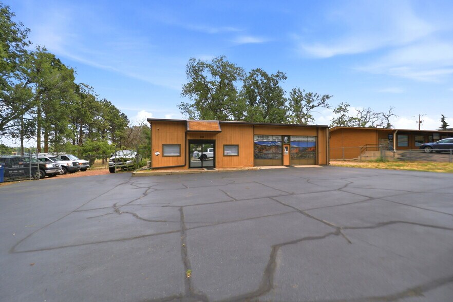 More Photos Of 305 S Hancock Ave, Colorado Springs Warehouse For Sale