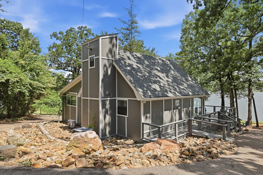 More Photos Of 108 E Barker Creek Dr, Scroggins Specialty For Sale