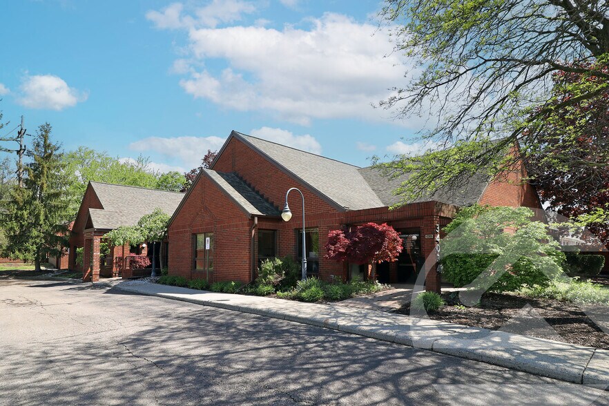 Primary Photo Of 34034 8 Mile Rd, Farmington Hills Office For Sale