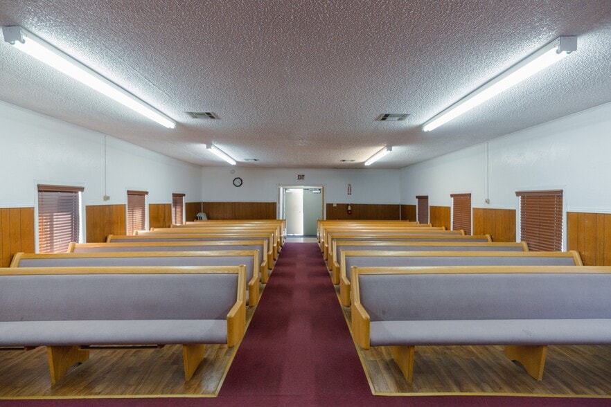 More Photos Of 21562 Reynolds Ave, Dos Palos Religious Facility For Sale