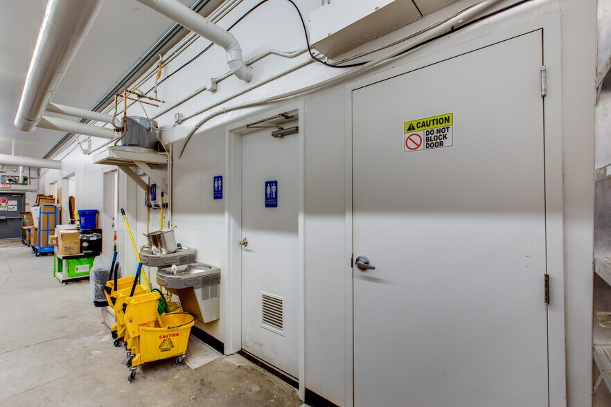 More Photos Of 100 Bennett Ave, Bennett Freestanding For Sale