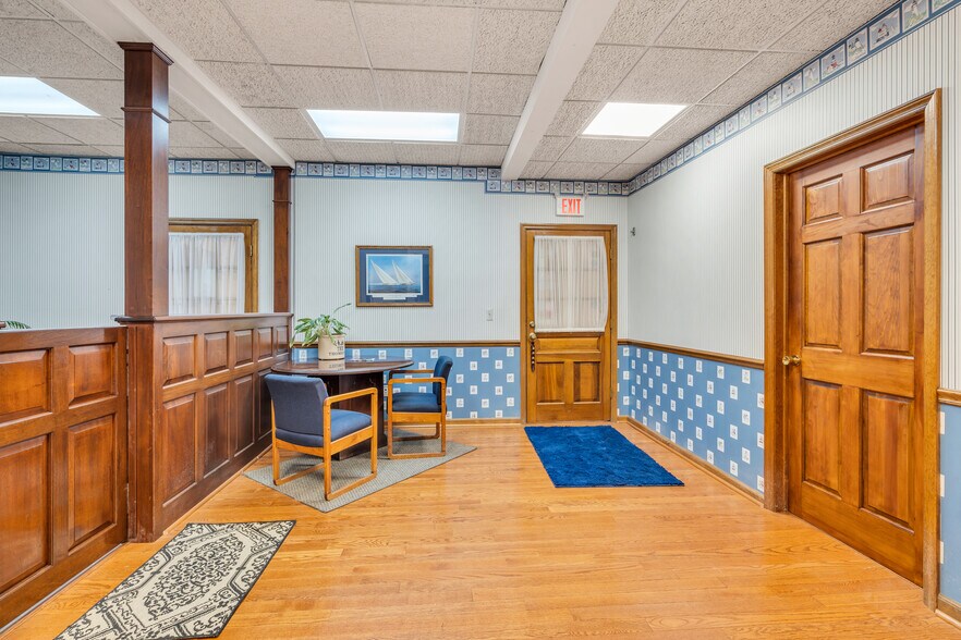 More Photos Of 800 The Plaza, Sea Girt Office For Sale