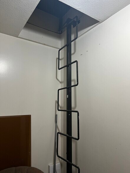 More Photos Of 256 S Marshall St, Hartford Apartments For Sale