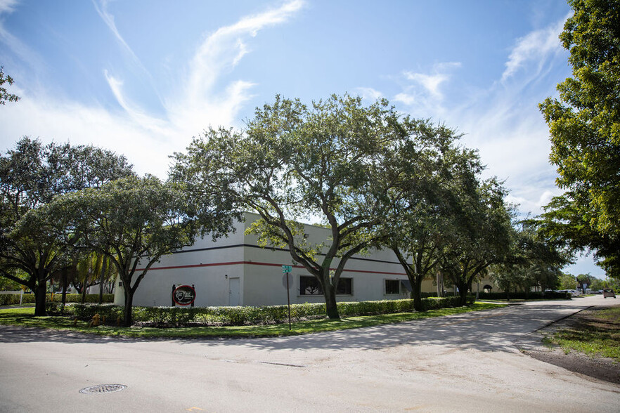 Primary Photo Of 2950 NW 22nd Ter, Pompano Beach Warehouse For Lease