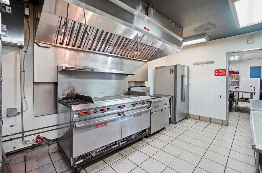 More Photos Of 15641 Oh-235, Belle Center Freestanding For Sale