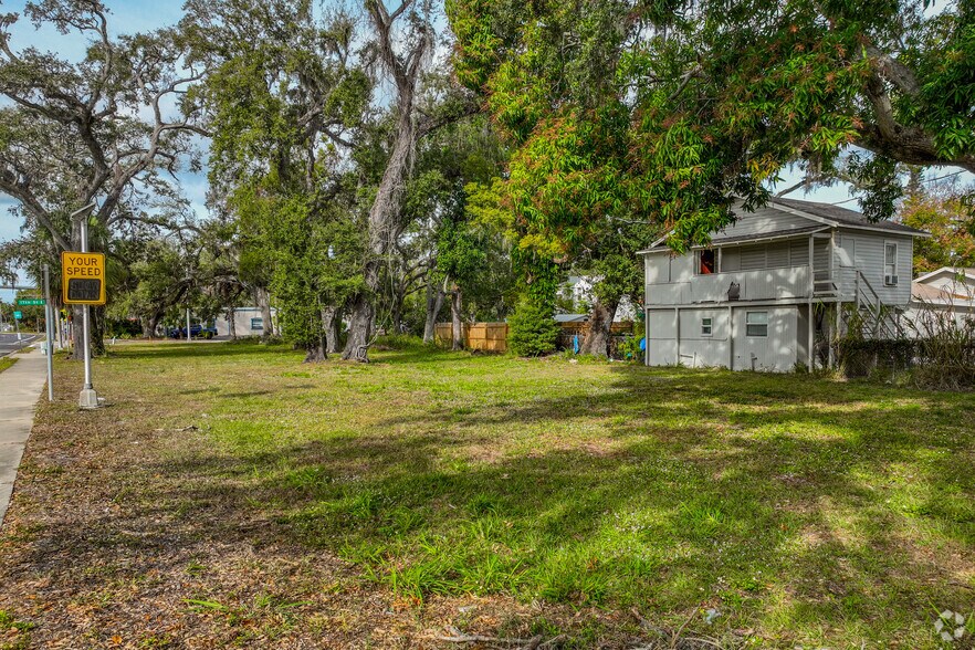 More Photos Of 1723 Manatee Ave E, Bradenton Land For Sale