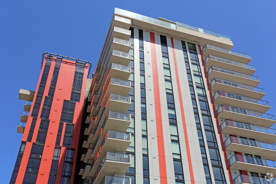 More Photos Of 1501 Island Ave, San Diego Apartments For Lease