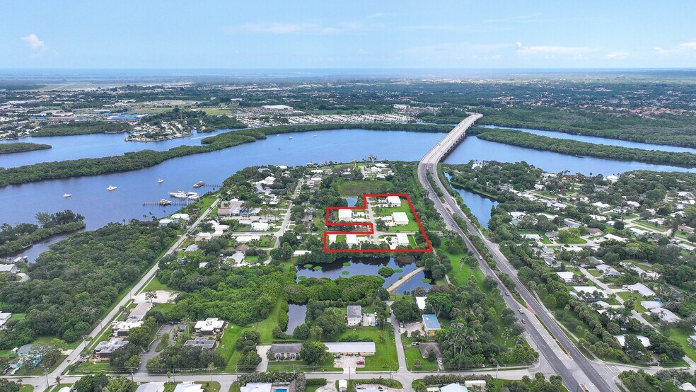 More Photos Of 604 SW 35th St, Palm City Apartments For Sale