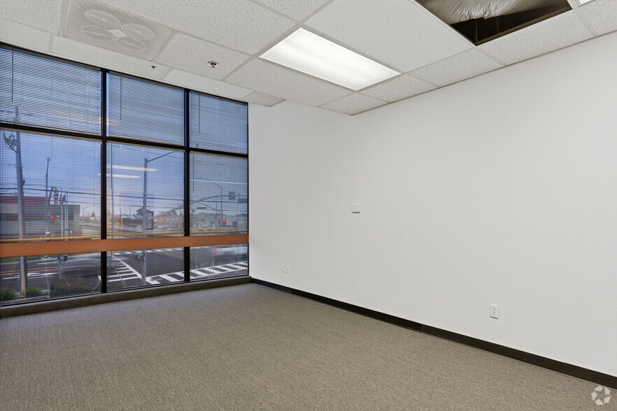 More Photos Of 90 Spruce Ave, South San Francisco Unknown For Lease