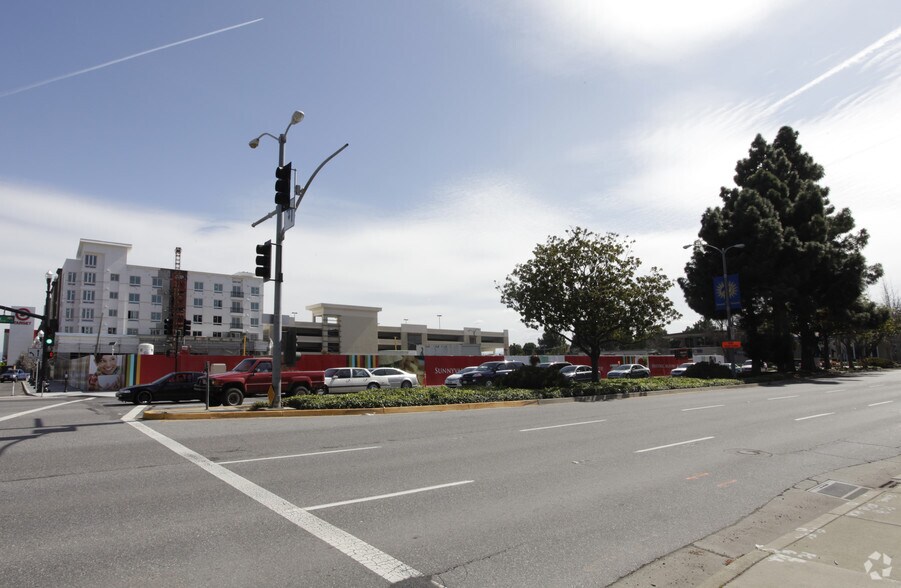 More Photos Of 200-300 S Mathilda Ave, Sunnyvale Unknown For Lease