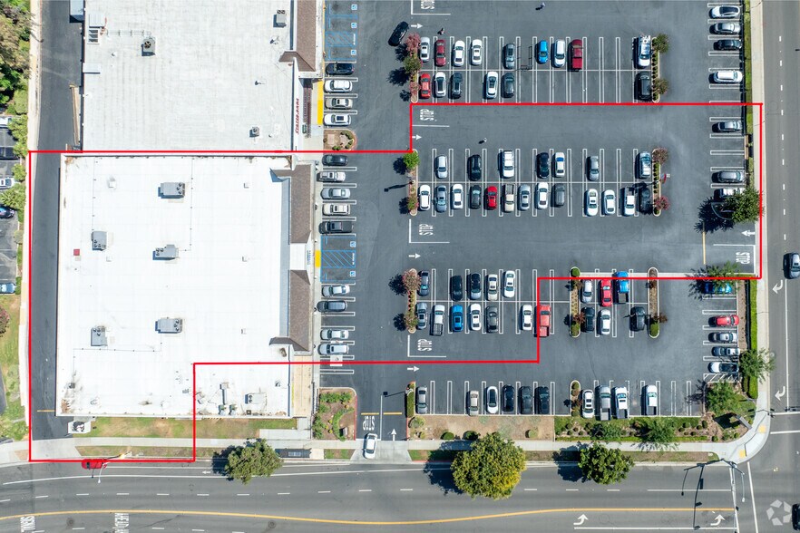 More Photos Of 1292 Border Ave, Corona Health Club For Sale