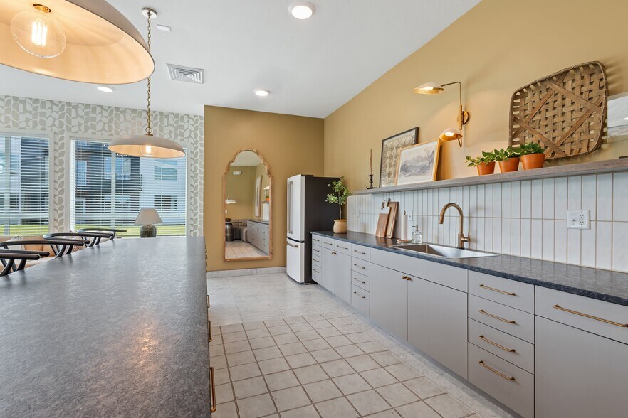 More Photos Of 1915 S Woodruff Ave, Idaho Falls Multifamily For Sale