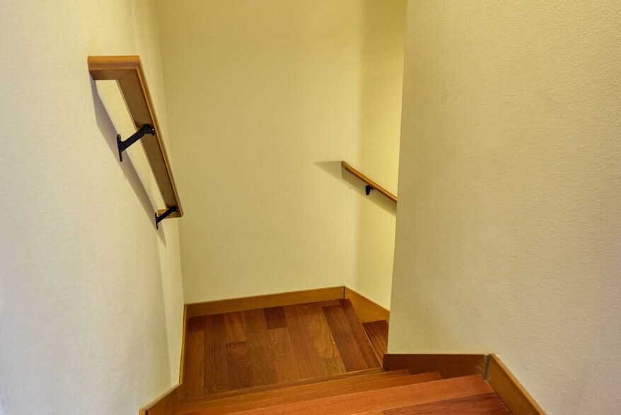 More Photos Of 1317 Pelican Pl, Point Roberts Apartments For Sale