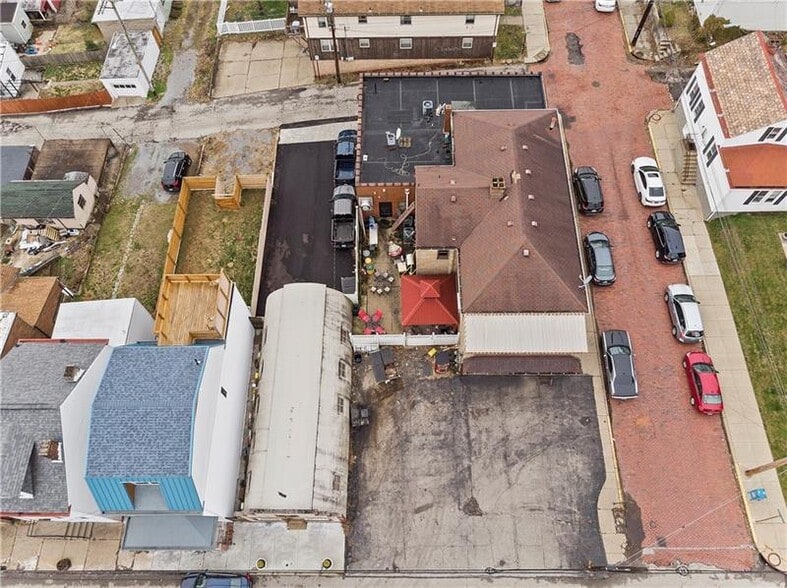 More Photos Of 2021 Mt Troy Rd, Pittsburgh Bar For Sale