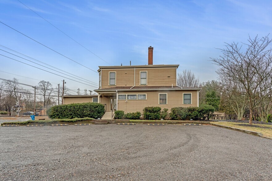 More Photos Of 524 Plymouth Rd, Gwynedd Valley Office Residential For Sale
