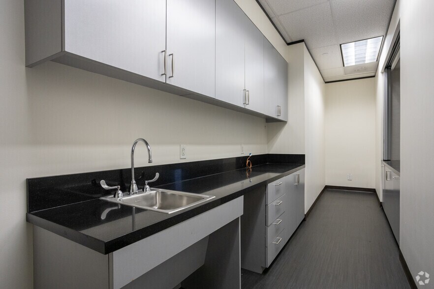 Photo of 11st Floor Ste 1180