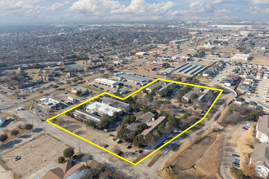 More Photos Of 2304 Oak Ln, Grand Prairie Office For Sale