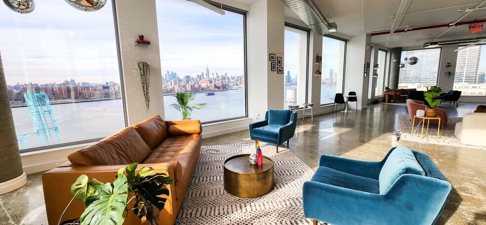 More Photos Of 10 Grand St, Brooklyn Office For Lease