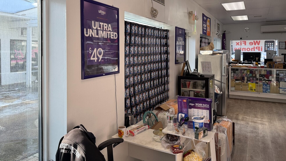 More Photos Of 569 Main St, Hyannis Storefront Retail Office For Sale