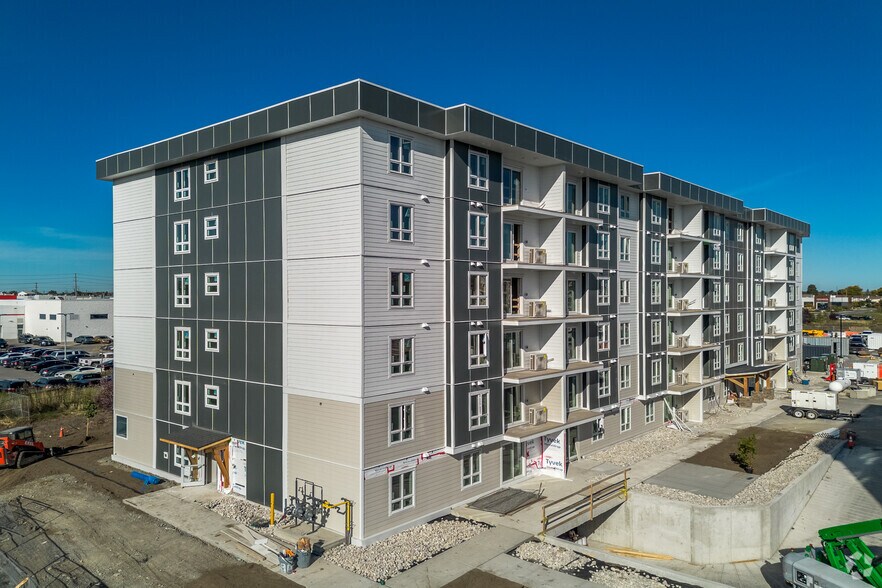 Primary Photo Of 1070 Noëlla Leclair Way, Ottawa Apartments For Lease