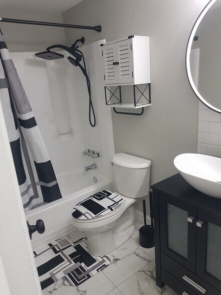More Photos Of 311 58th Ave E, Bradenton Apartments For Sale