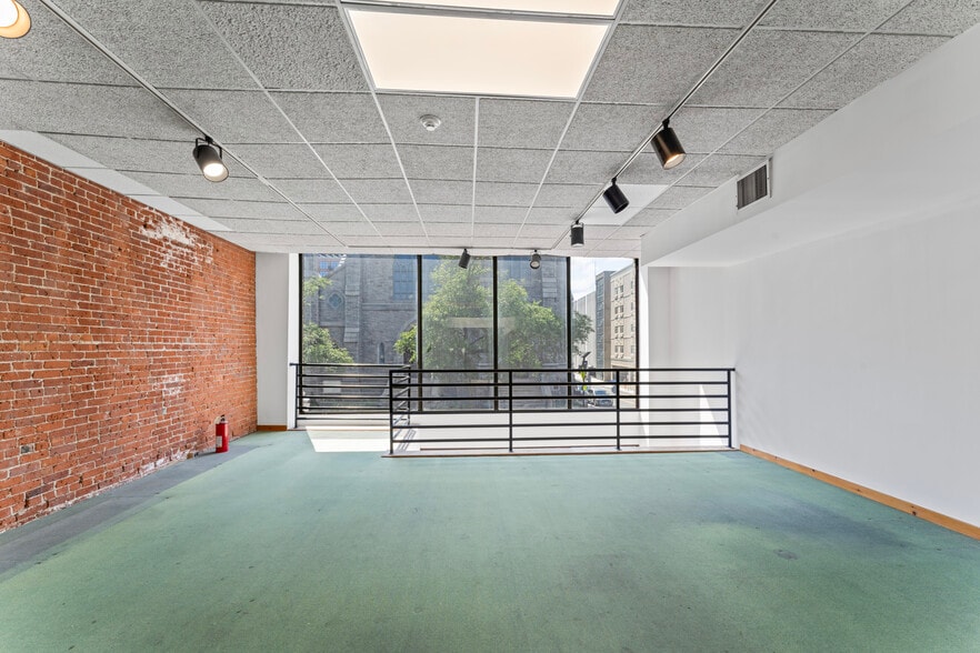 More Photos Of 262 Atlantic St, Stamford Freestanding For Sale