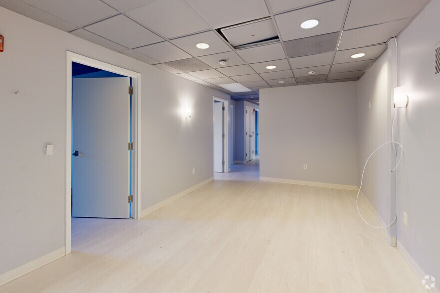 More Photos Of 4701 Randolph Rd, Rockville Medical For Lease