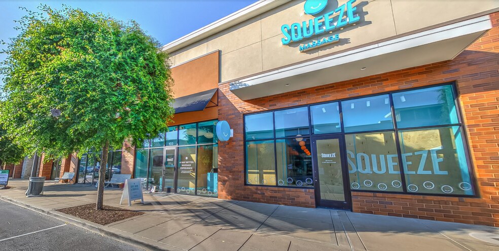 More Photos Of 7011 Executive Center Dr, Brentwood Freestanding For Lease