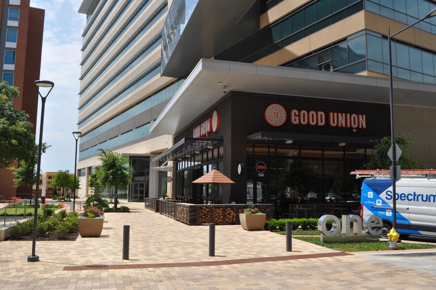 More Photos Of 1150 State St, Richardson Office For Lease