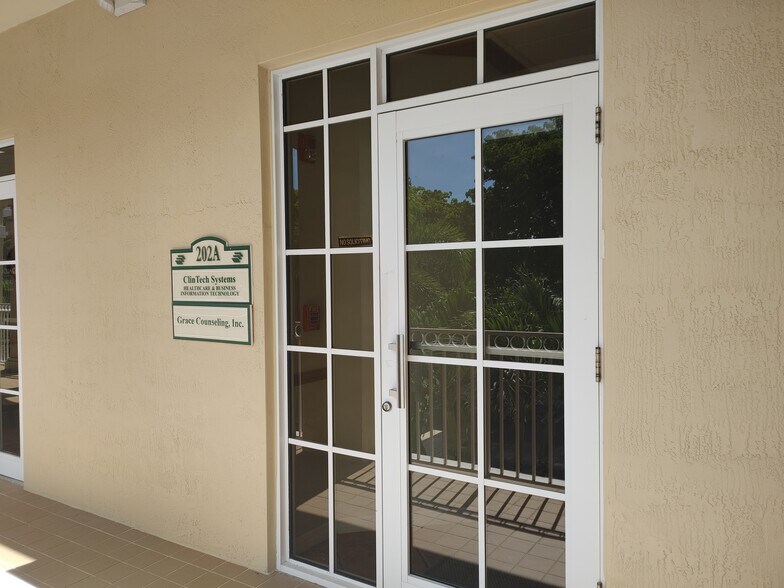 More Photos Of 5491 N University Dr, Coral Springs Office For Lease
