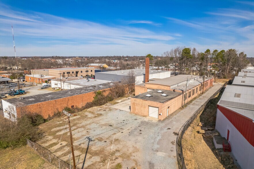 Primary Photo Of 1815 Sullivan St, Greensboro Warehouse For Lease