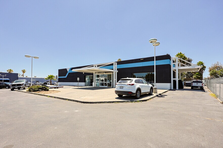 More Photos Of 859 N Broadway, Escondido Auto Repair For Lease