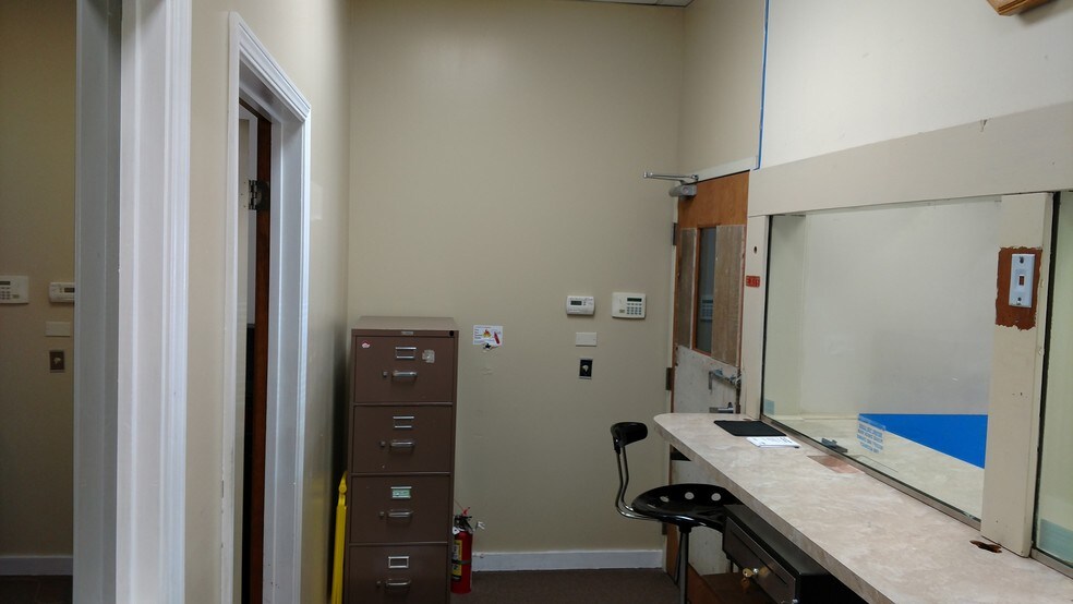 More Photos Of 39945 Balentine Dr, Newark Unknown For Lease