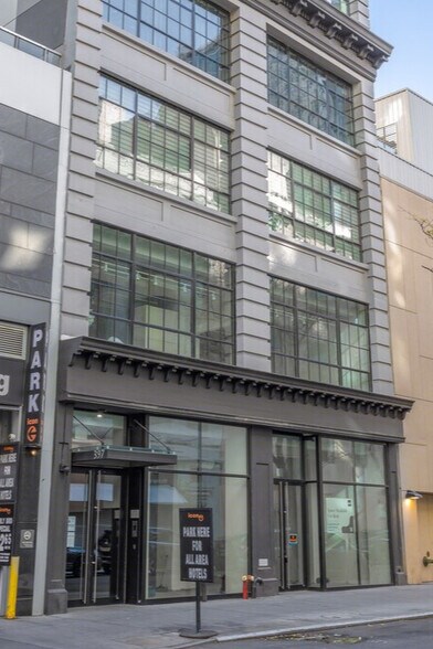 More Photos Of 397 Bridge St, Brooklyn Office For Lease