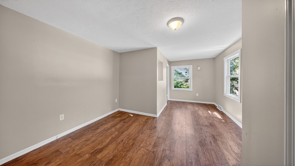More Photos Of 29369 Lorain Rd, North Olmsted Flex For Sale