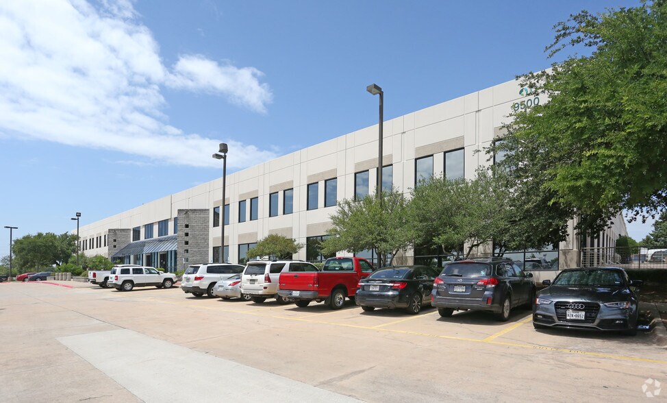 More Photos Of 2311 W Rundberg Ln, Austin Unknown For Lease