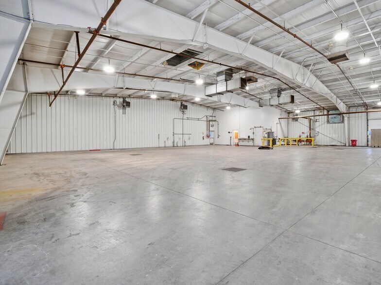 More Photos Of 374 31 5/8 Rd. Bldg. F Rd, Grand Junction Industrial For Lease