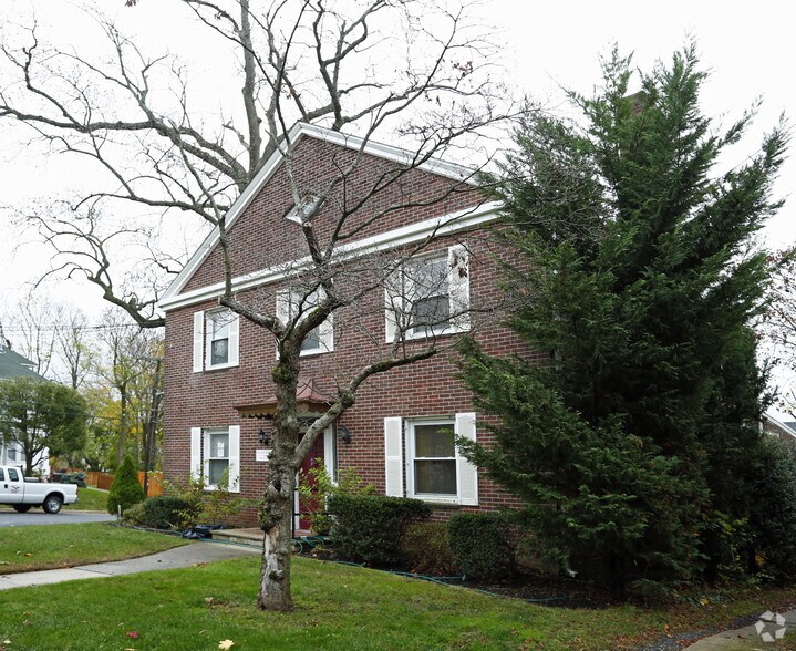 More Photos Of 464 Broadway, Long Branch Office For Lease