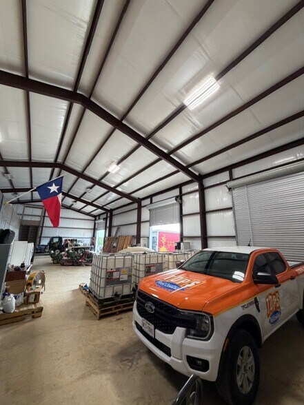 More Photos Of 14707 Fitzhugh Rd, Austin Warehouse For Lease