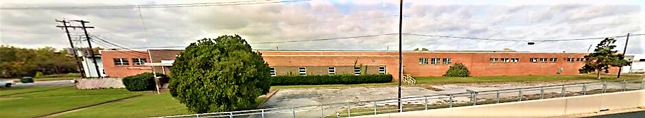 More Photos Of 2605 N State Highway 91, Denison Warehouse For Lease