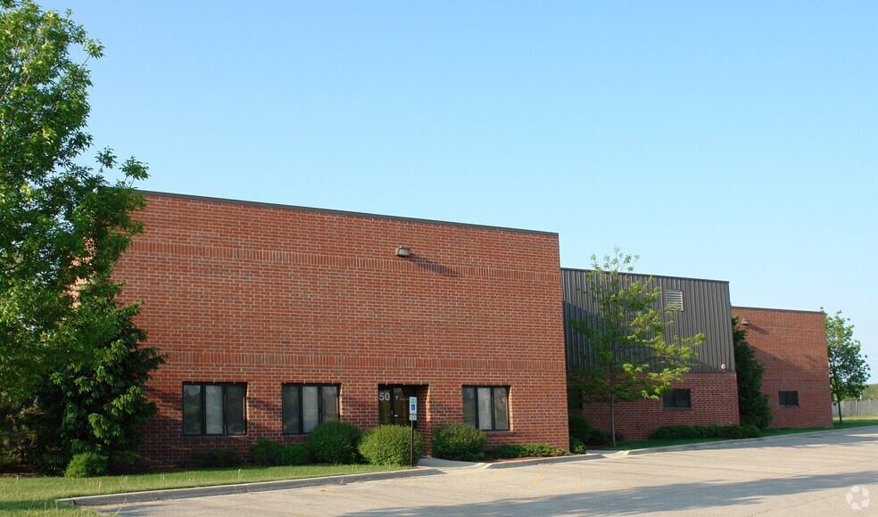 More Photos Of 1350 W Washington St, West Chicago Warehouse For Lease