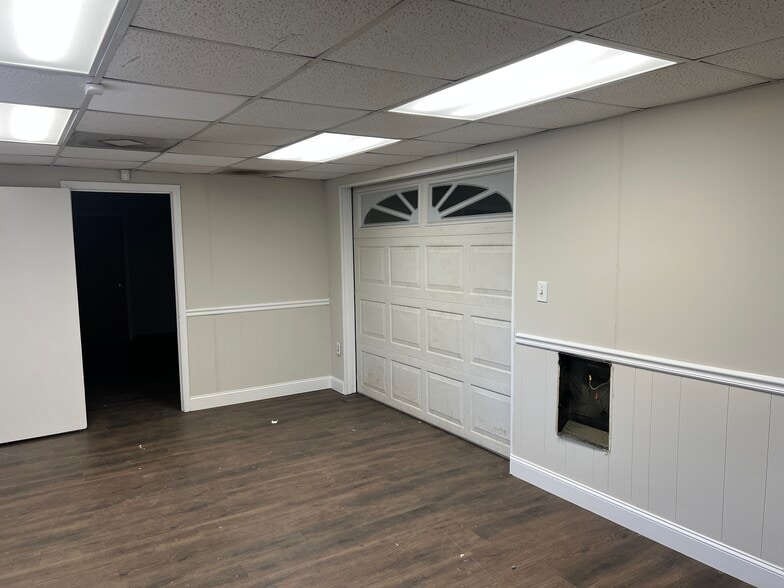 More Photos Of 1418 S Marietta St, Gastonia Industrial For Lease