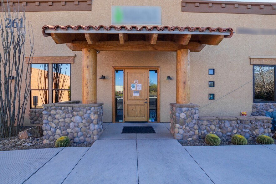 More Photos Of 261 W Duval Rd, Green Valley Medical For Sale
