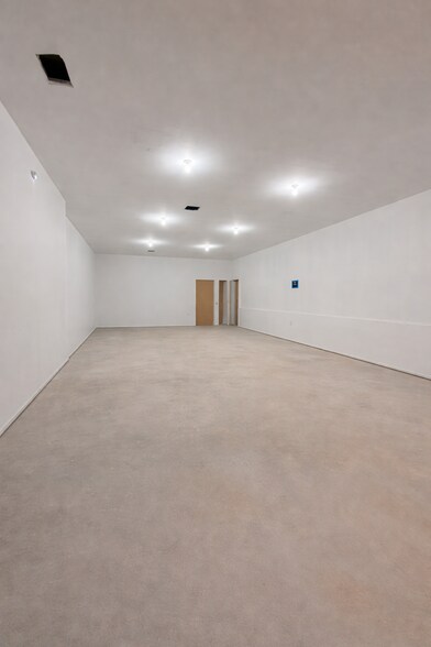 More Photos Of 169 Knickerbocker Ave, Brooklyn Apartments For Lease