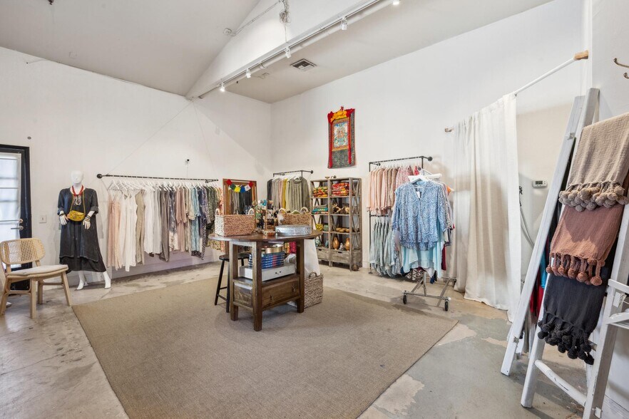 More Photos Of 460 - 464 1st St E, Sonoma General Retail For Sale