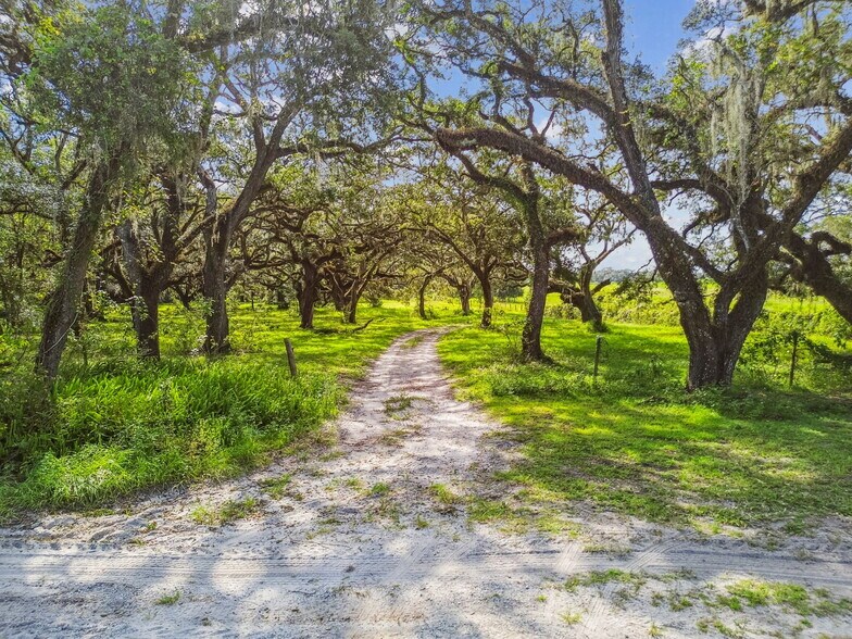 More Photos Of 16350 US-41, Spring Hill Land For Sale