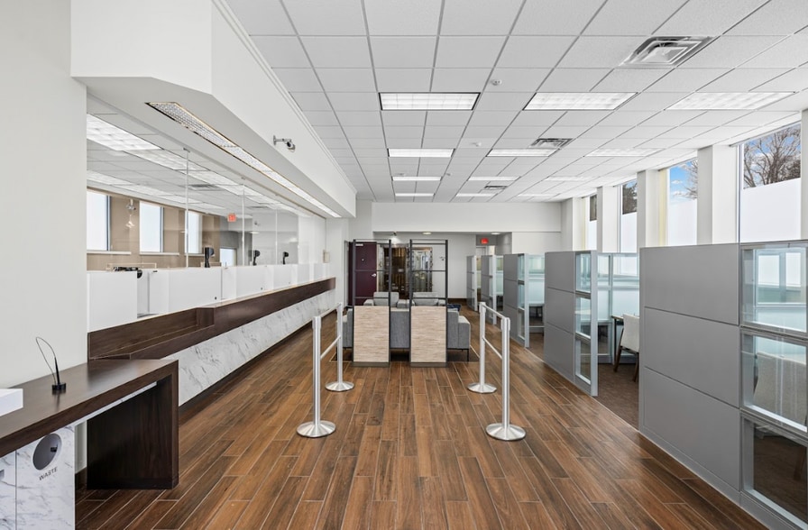 More Photos Of 15010 E Jefferson Ave, Grosse Pointe Bank For Lease