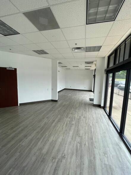 More Photos Of 8000 Liberty Pky, Vestavia Hills Unknown For Lease