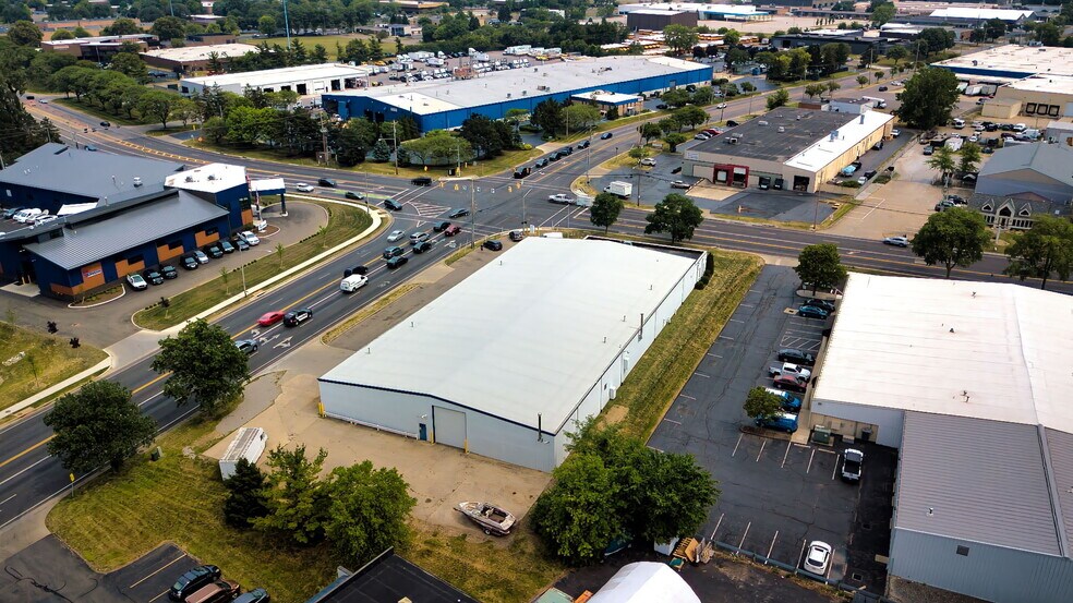 More Photos Of 6661 Huntley Rd, Columbus Warehouse For Lease